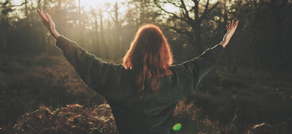 WORSHIP GOD IN THE BEAUTY OF HOLINESS